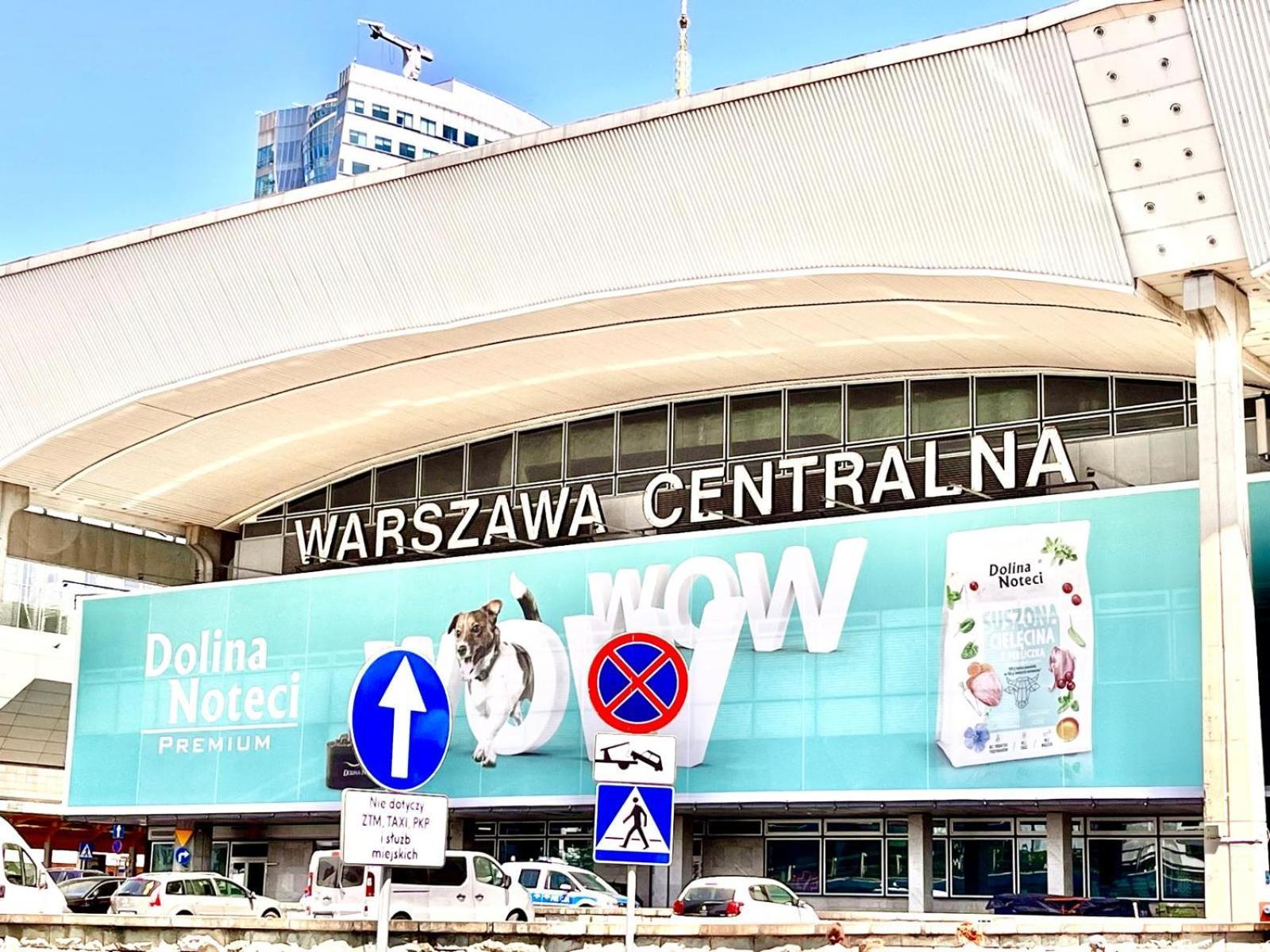Final 1room Warszawacenter Butas *